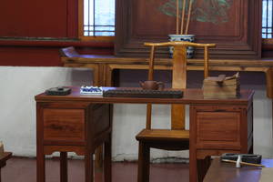 teakový pracopvní stůl